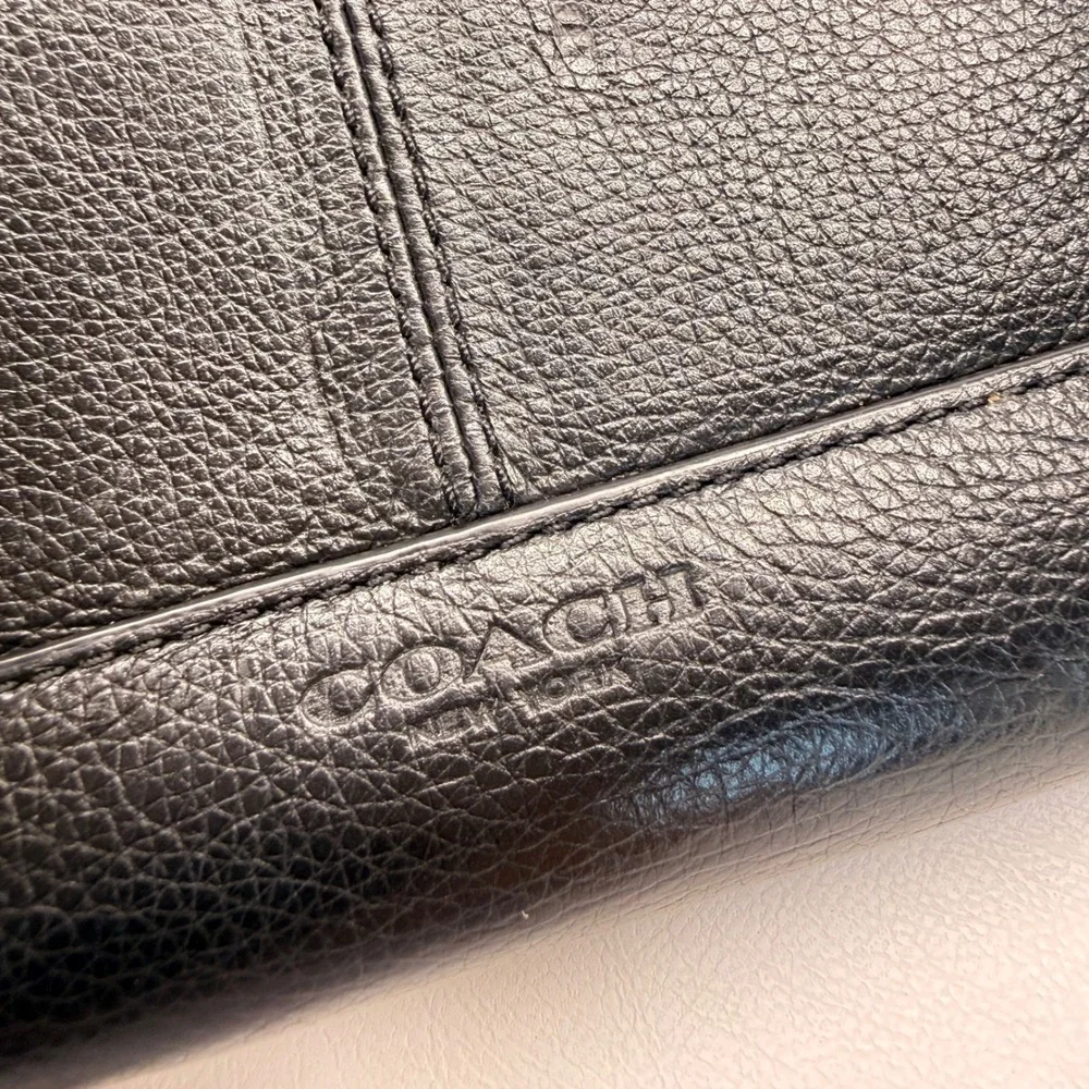 Coach F51764 Accordion Zip Wallet Black Pebbled Leather Long Clutch Organizer
